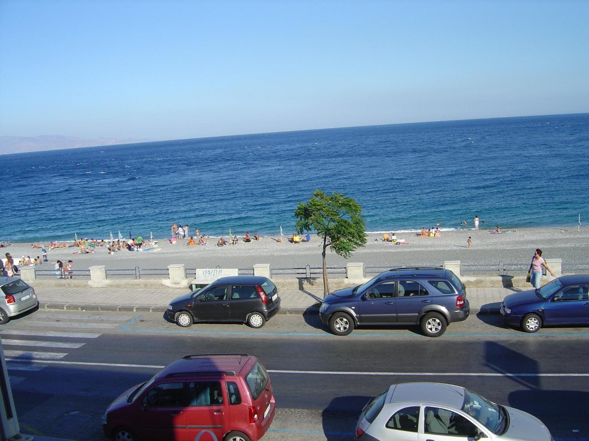 Mirone Apartment Fronte Mare Beachfront House ロッカルメーラ エクステリア 写真