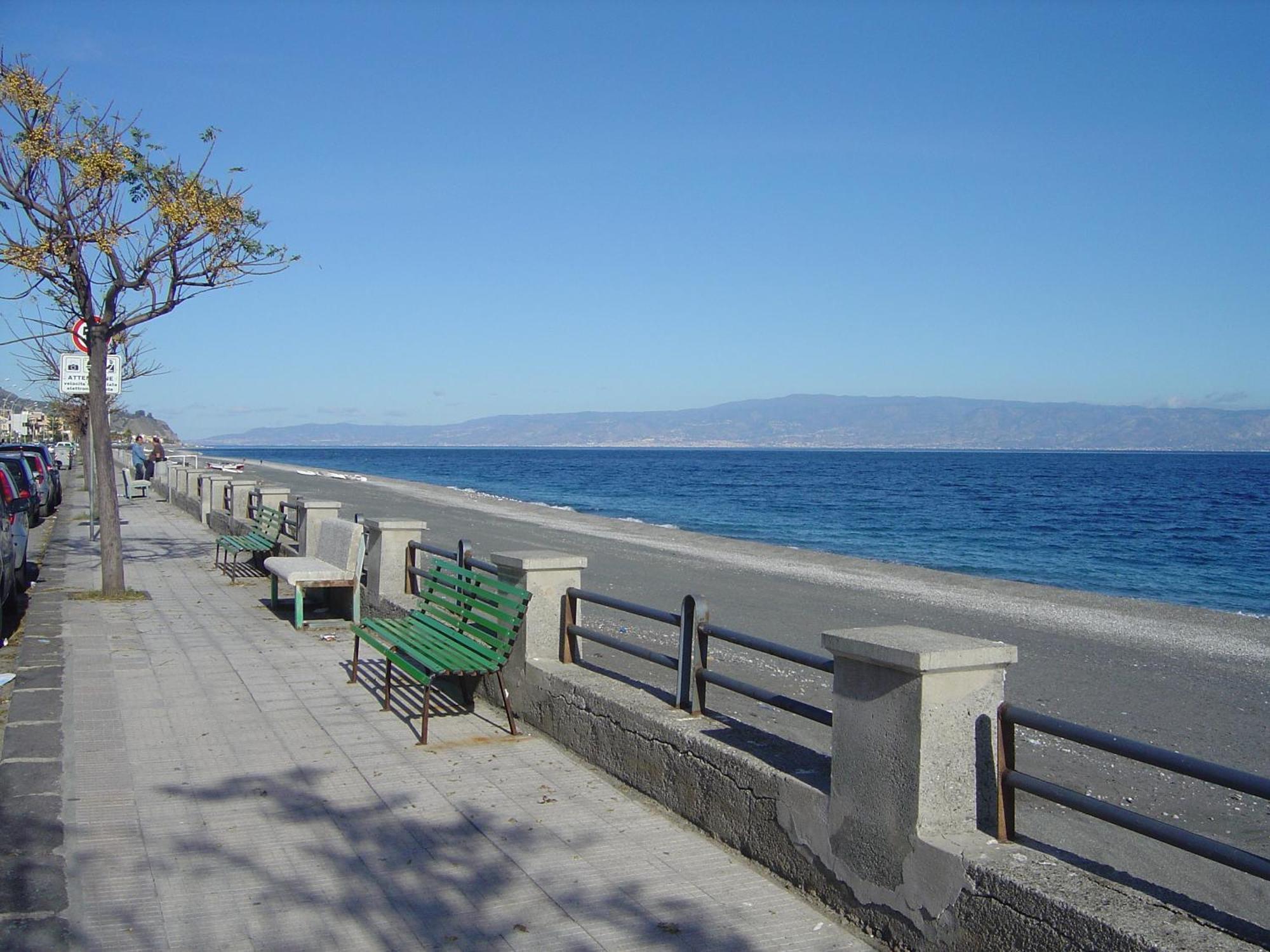 Mirone Apartment Fronte Mare Beachfront House ロッカルメーラ エクステリア 写真